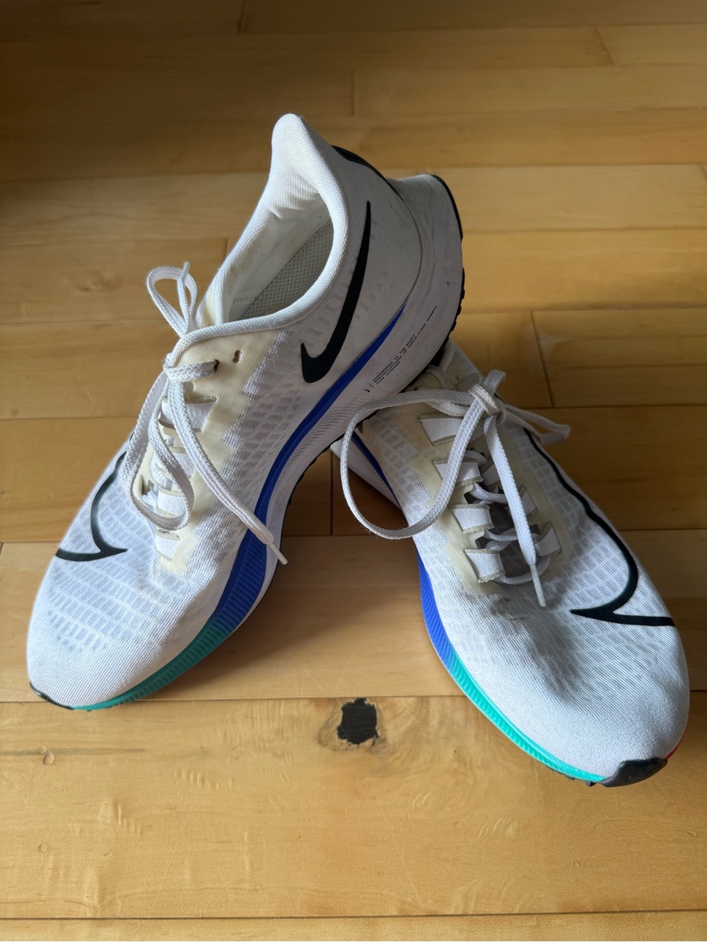Nike Air Zoom Pegasus 37 White and Rainbow - Picture 5 of 7